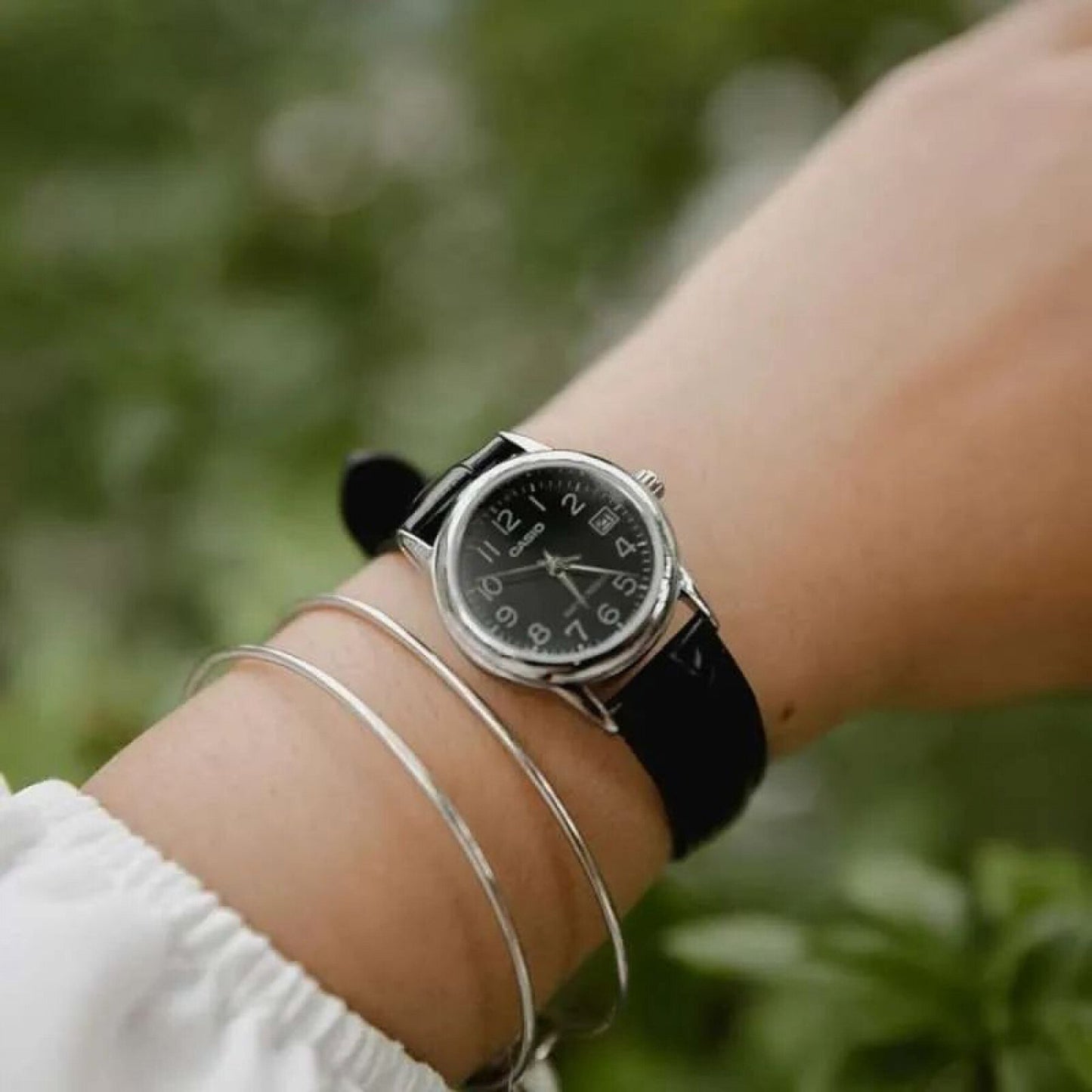 ΓΥΝΑΙΚΕΙΟ ΡΟΛΟΙ CASIO LTP-V002L-1B + ΚΟΥΤΙ