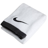 Πετσέτα Nike Θεμελιώδης N.ET.17.101. MD λευκό