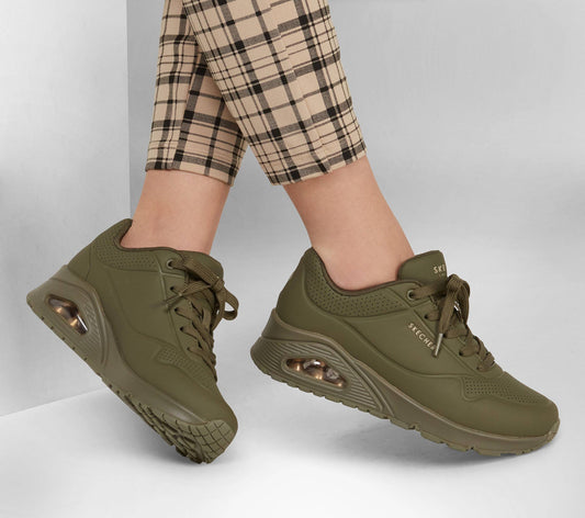 Sneakers γυναίκες Skechers Uno Stand Στον αέρα πράσινο (73690-OLV)