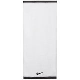 Nike Fundamental Towel M N1012438-101