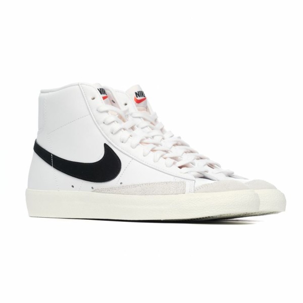 Nike BLAZER MID '77 VNTG BQ6806-100